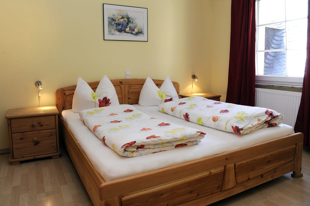 Zimmer Ferienweingut Gutshof Zenz