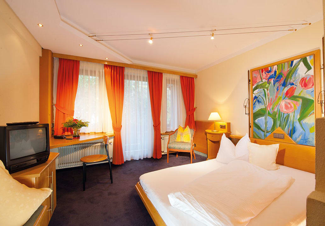 Zimmer im Tirolerhof Telfs Hotel Tirolerhof