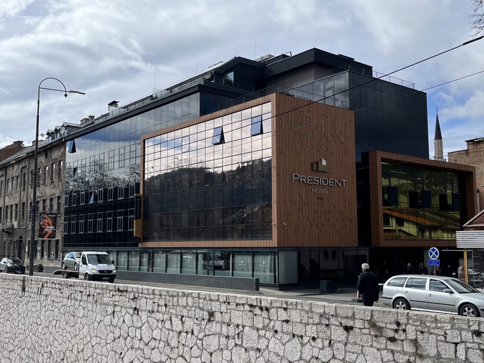 Außenansicht Hotel President Sarajevo
