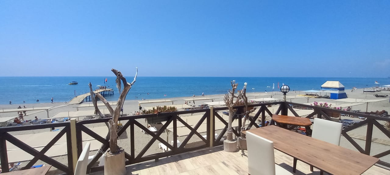 Strand Club Turtas Beach Hotel