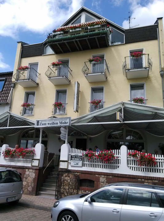 Vorderansicht des Hotels und Restaurants Hotel Zum Weißen Mohren