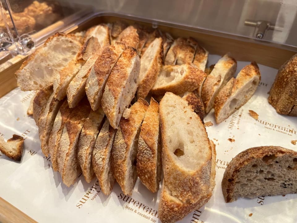 Gastro Hotel Mira Moon