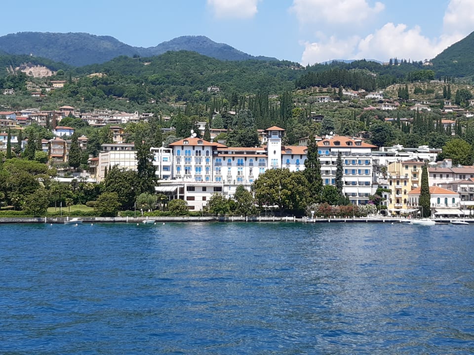 Außenansicht Hotel Savoy Palace