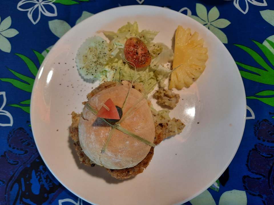 Gastro Hotel Lissenung Island Resort