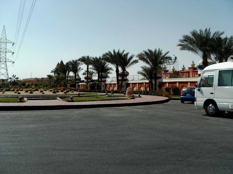 Abfahrt zum Strand, alle 20 Min. Pickalbatros Alf Leila Wa Leila Resort - Neverland Hurghada