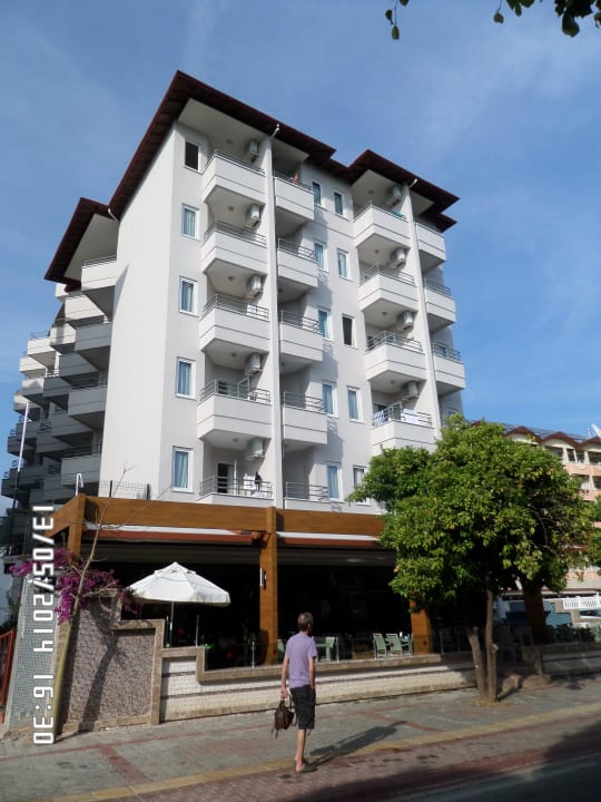 Es hat 70 Zimmer Hatipoglu Beach Hotel