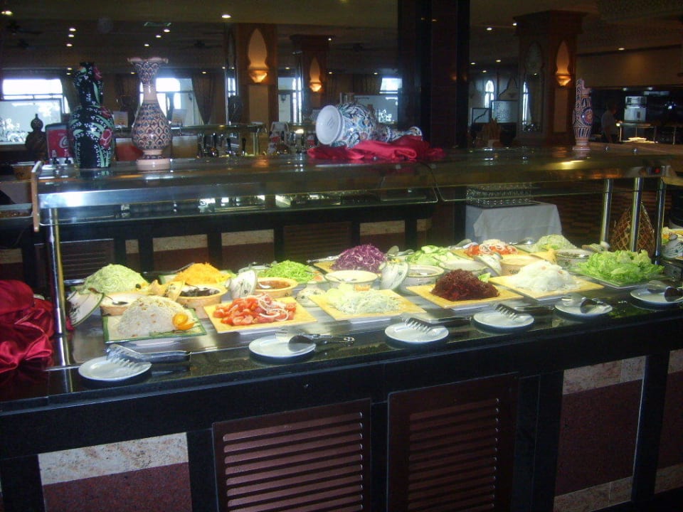 Teil des Salatbuffets Occidental Marco Polo
