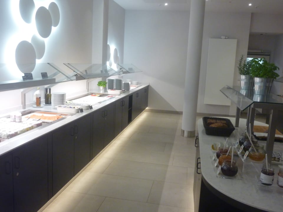 Restaurant, Buffet Flemings Hotel Frankfurt-Central