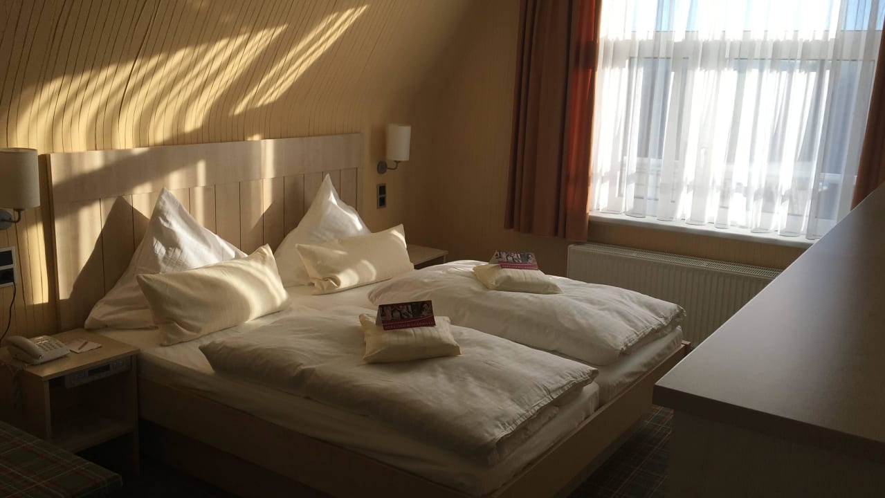 Sehr großes gemütliches Bett für 2 Berghotel Oberhof