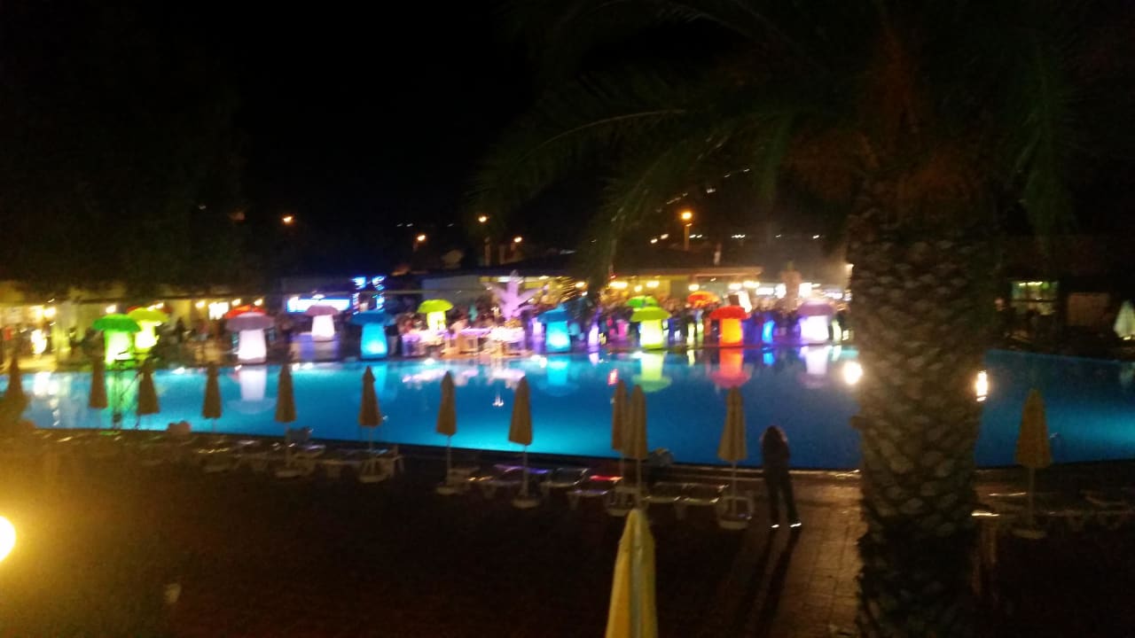 Party  VONRESORT Golden Beach