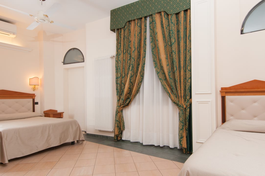 Zimmer Hotel Touring