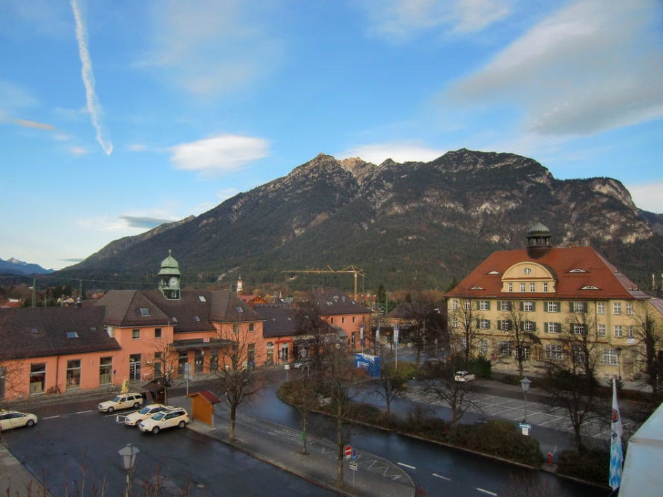 Bahnhof und Post Hotel Vier Jahreszeiten