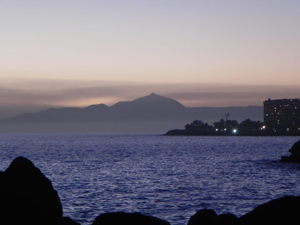 Weiter Blick bis nach Teneriffa Bull Dorado Beach & Spa