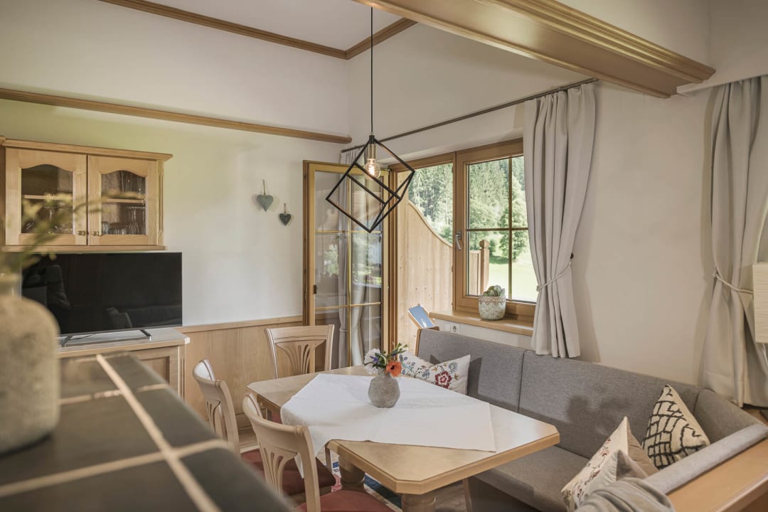 Zimmer Apparthotel Bergkristall