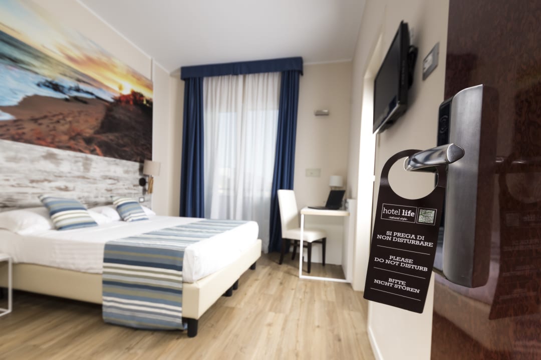 Zimmer Hotel Life