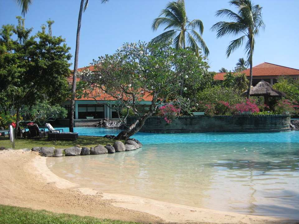 Sandpool The Laguna A Luxury Collection Resort & Spa