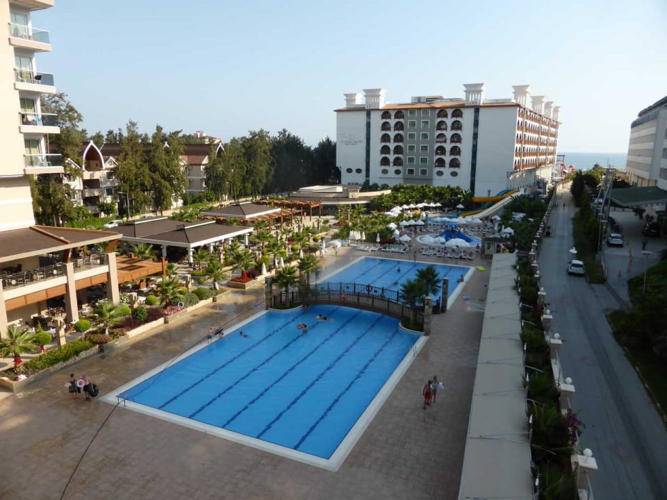 . Dizalya Palm Garden