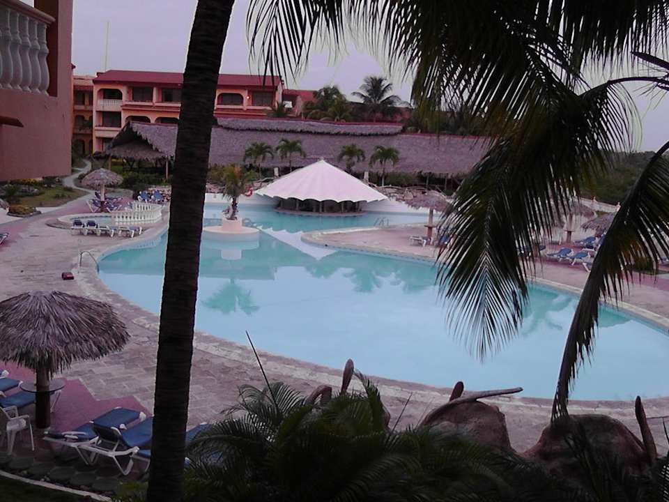 Pool Sol Rio De Luna y Mares