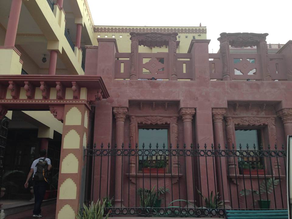 Desert Winds Hotel Desert Winds