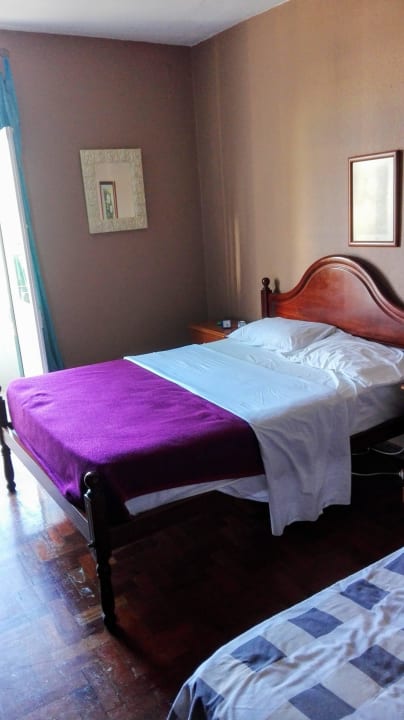 Bequemes Bett. Residencial Funchal