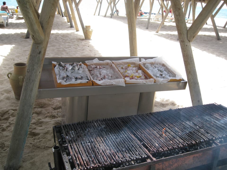 Grillen am Strand The Orangers Beach Resort and Bungalows