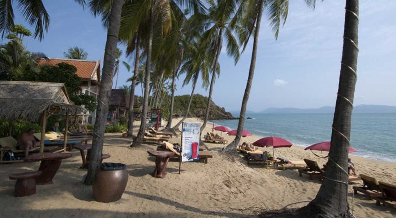Hotel-Strand März 2010 Pinnacle Samui Resort
