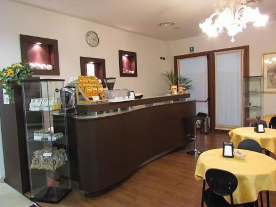 Sala colazioni Hotel Leon Bianco