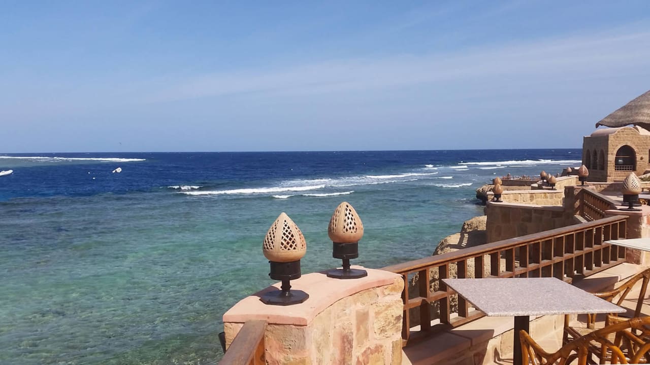 Blick zur Bucht Mövenpick Resort El Quseir