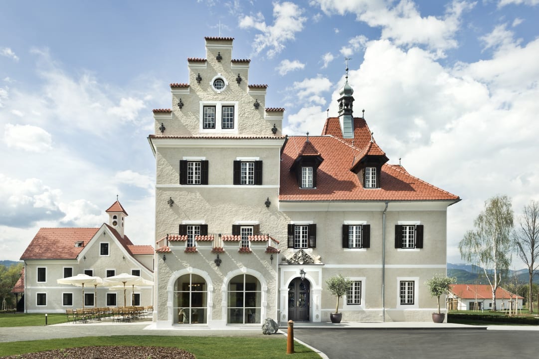 Außenansicht G'Schlössl Murtal