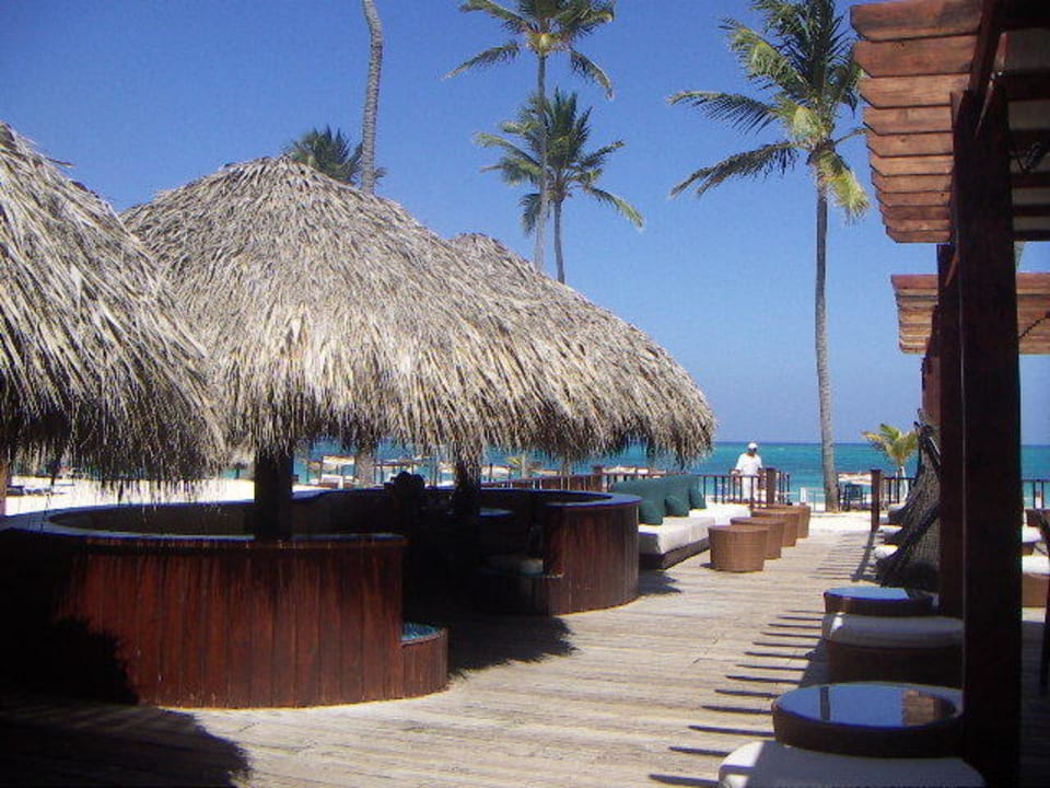 Tolle Sitzgelegenheit am Strand Punta Cana Princess All Suites Resort & Spa