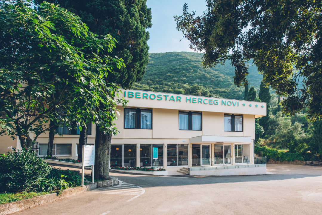 Außenansicht Iberostar Waves Herceg Novi