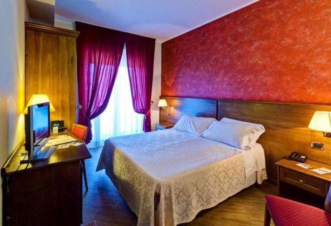 Double Room Hotel La Perla