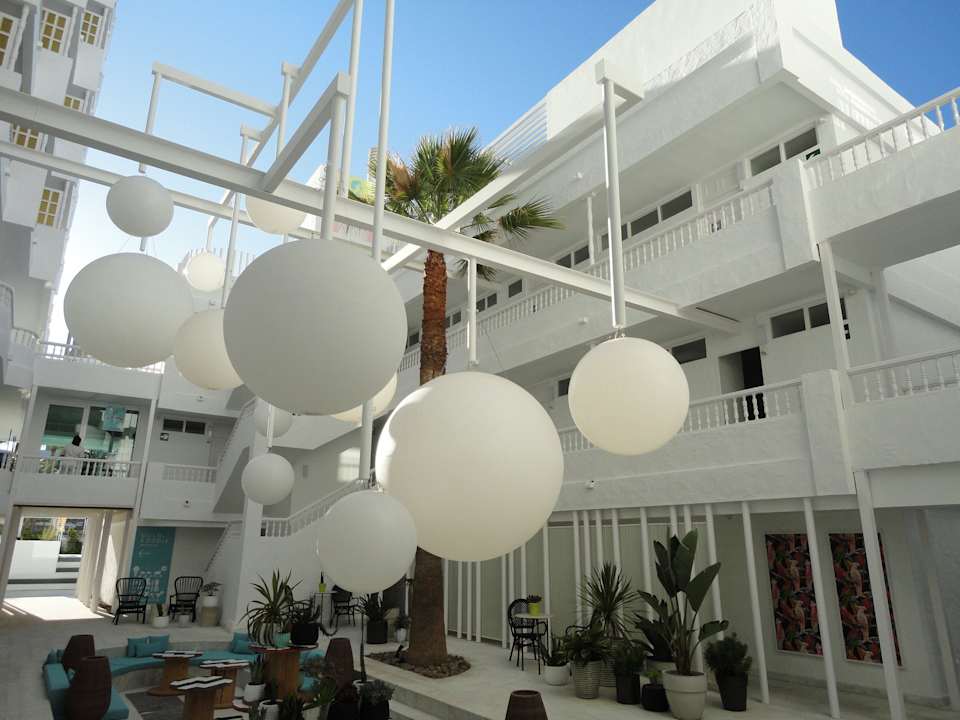 Lobby 2 Hotel Gold by Marina