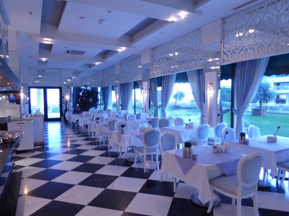 Restaurant im Erdgeschoss Voyage Belek Golf & Spa