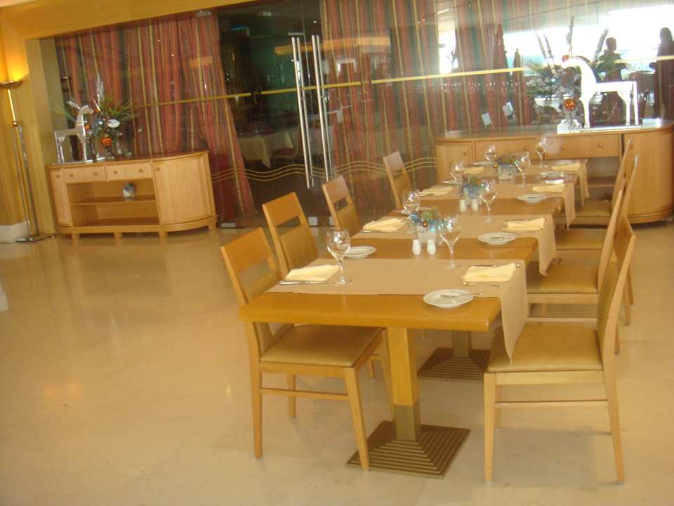 Einfach bestuhlt, aber funktionell Hotel Cascais Miragem