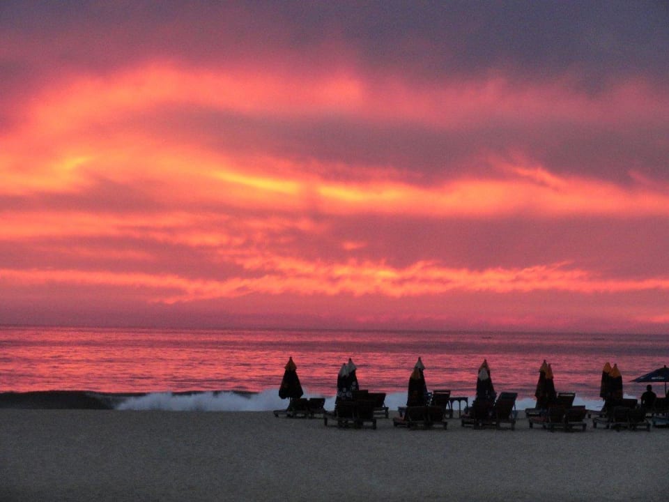Sonnenuntergang an der Playa Zicatela Hotelito Swiss Oasis