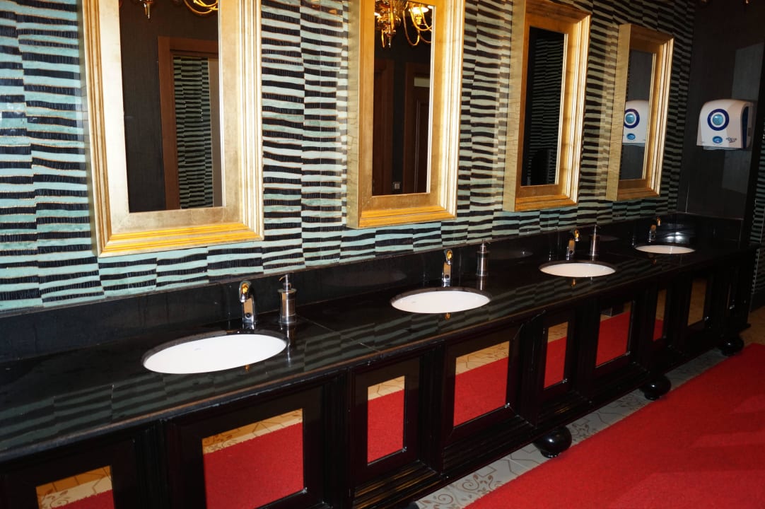 Die WC sind Top, sehr sauber... 06.2015 Hotel Delphin Imperial