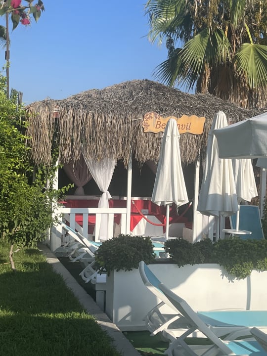 Strand Luna Blanca Resort & Spa