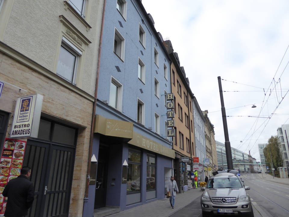 Außenansicht Hotel Jedermann