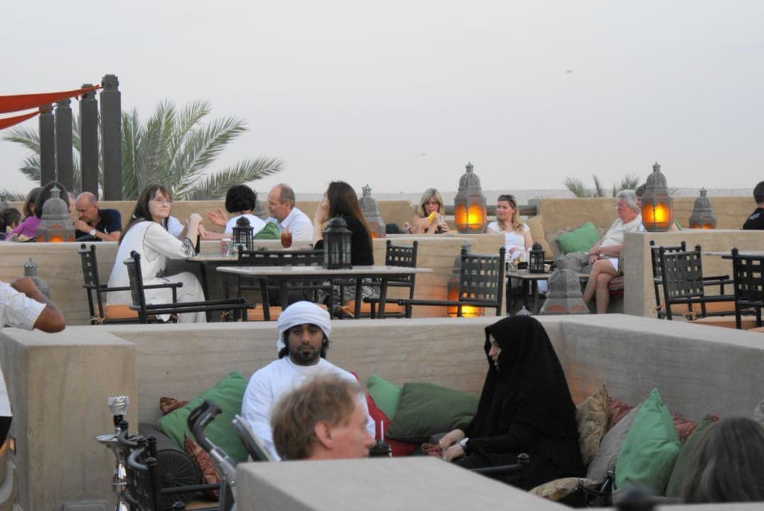Bar mit Blick auf die Wüste Hotel Bab Al Shams Desert Resort & Spa
