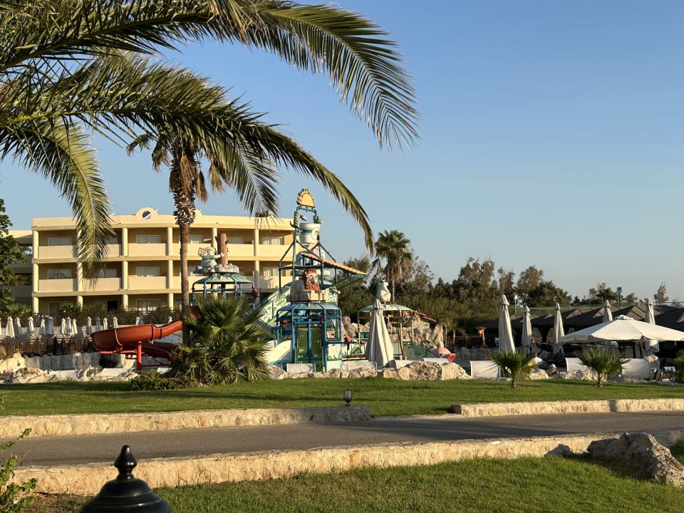 Außenansicht Hotel Kalithea Horizon Royal