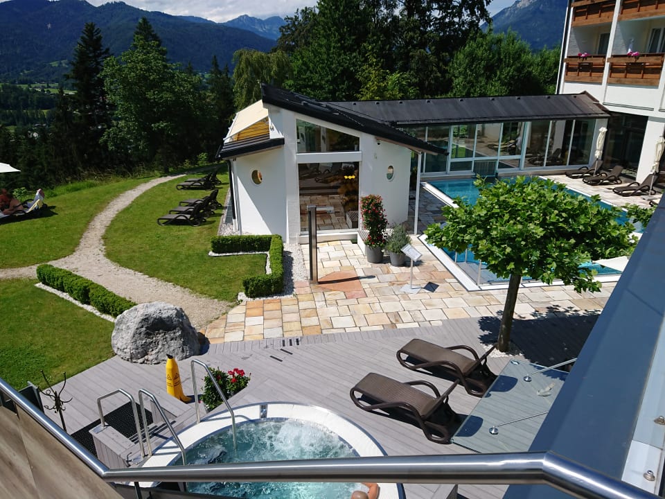 Pool Alm- & Wellnesshotel Alpenhof