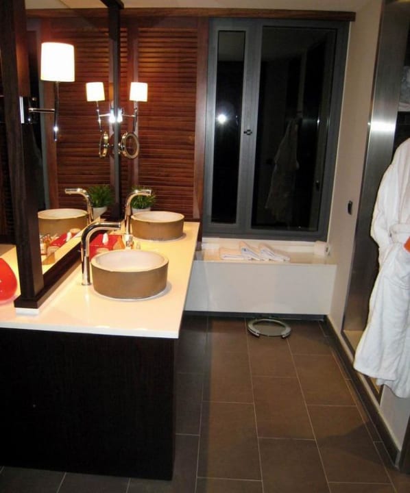 Bathroom Salobre Hotel Resort & Serenity