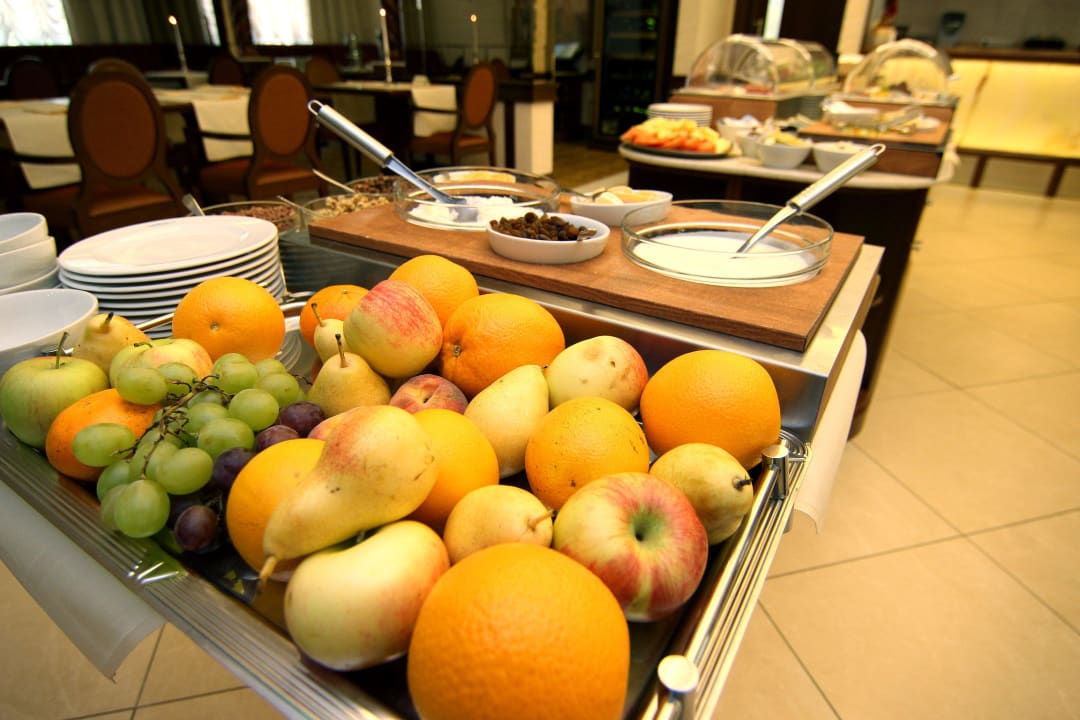 Fruits Retro Riverside Wellness Resort