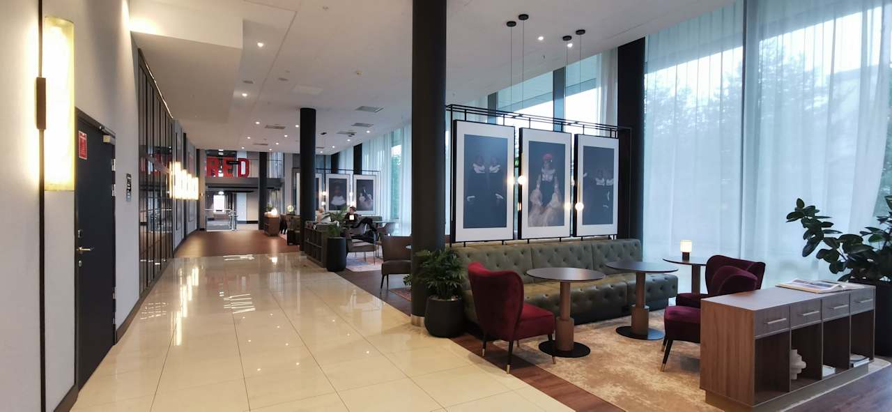 Lobby Radisson RED, Oslo Airport
