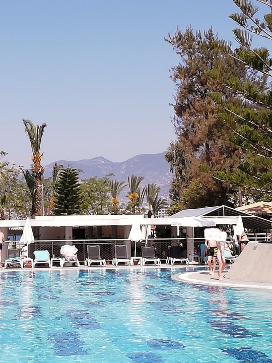 Pool Labranda Alantur Resort