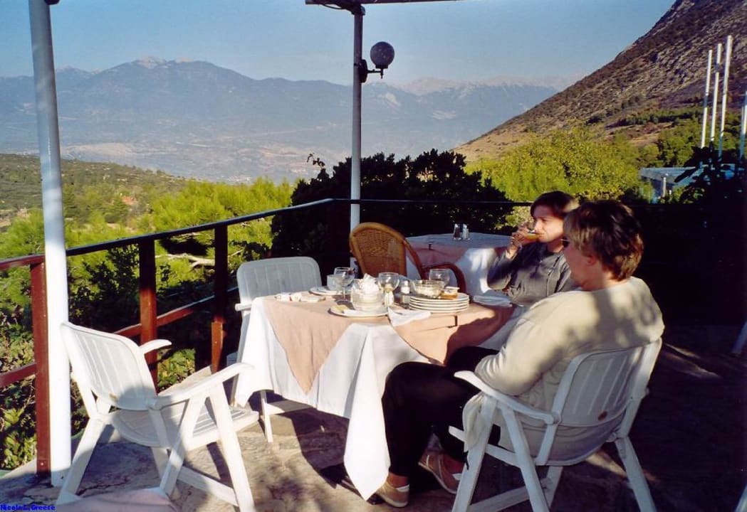 Delfi, Hotel Xenia, die schöne Frühstücksterrasse Hotel Xenia