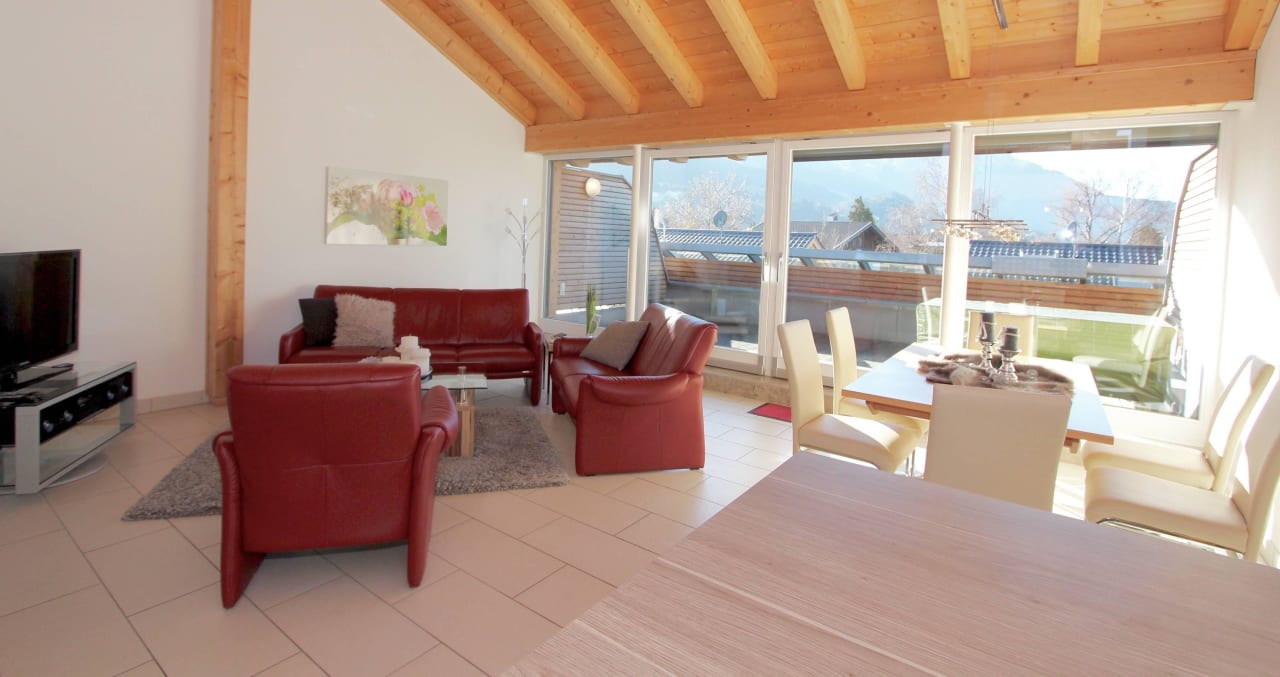 Blick von der Küche ins Wohnzimmer Ferienwohnung Laila