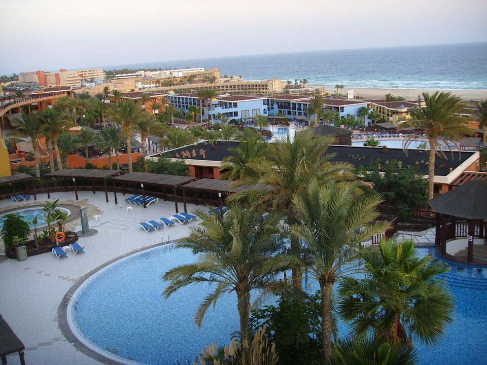 Aussicht aus unserem Zimmer auf einen der Pools Occidental Jandía Playa