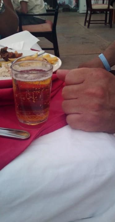 Plastikbecher statt Gläser Hotel Delta Sharm Resort